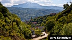 Pogled na Šar-planine i Kačanik, maj 2016.