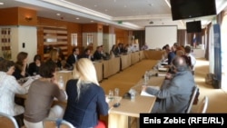 Sa okruglog stola na temu „Bosna i Hercegovina – put izlaska iz krize", održanog u Zagrebu