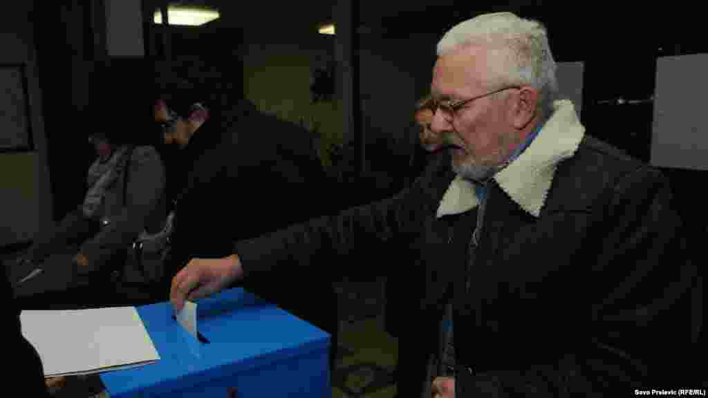 Montenegro - Local elections in Ulcinj and celebration of DPS supporters after election victory, 26Jan2014