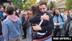 Okupljanje zaposlenih na Univerzitetu u Novom Sadu i proslava pobede Studentske liste dan nakon izbora, 26. oktobar 2026.