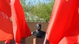 Открытие бюста Иосифу Сталину в Новосибирске 