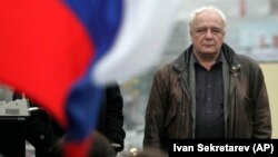 Vladimir Bukovski în 2007, la un miting antiguvernamental la Moscova