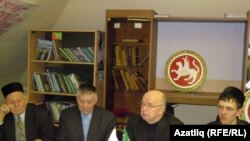 Сулдан уңга: Илдус Садыйк, Галишан Нуриәхмәт, Фәндәс Сафиуллин, Наил Нәбиуллин