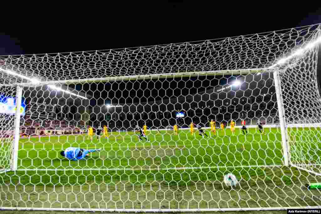 "Qarabağ" futbol üzrə Avropa Liqası pley-off mərhələsinin cavab oyununda "Yanq Boyz" a 3:0 hesabı ilə qalib gəldi.
