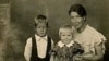 Эллен Мякеля с детьми: сыном Киммо и дочерью Райей-Лиисой
