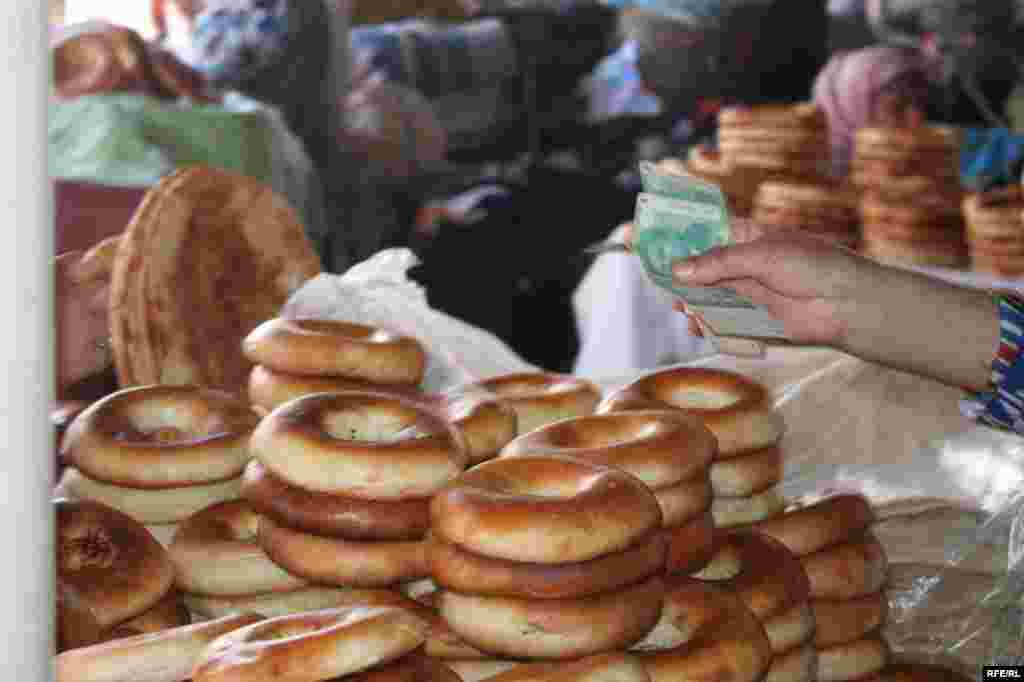 Дар орзуи арзонӣ #105