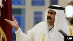 Катарскиот емир, Шеик Хамад бин Калифа Ал Тани.