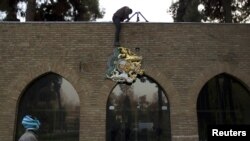 В Иране совершено нападение на британские дипломатические объекты