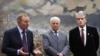Экс-президенты Украины сомневаются в целесообразности военного положения 