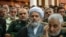 حسین طائب (ردیف دوم) و قاسم سلیمانی فرمانده کشته‌شده نیروی قدس سپاه پاسداران