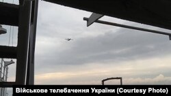 Самолет Бе-12, круживший над украинскими кораблями в Керченском проливе