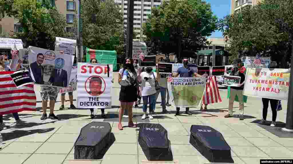 BSG-niň missiýasynyň Türkmenistana eden saparyndan soň, 29-njy iýulda ABŞ-daky türkmenler guramanyň Waşingtondaky baş edarasynyň öňünde protest geçirip, Türkmenistandaky koronawirusyň asyl ýagdaýlaryna ünsi çekdiler.