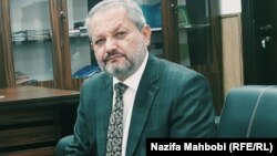 ارشیف، د افغانستان د عامې روغتیا وزیر فیروزالدین فیروز