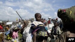 ده ها هزار تن از مردم کنگو از مناطق تحت کنترل شورشیان گریخته اند.(عکس: AFP)