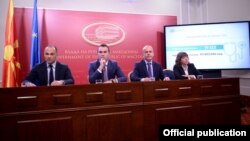 Заедничката прес – конференција на Филипче, Адеми, Тевдовски и Царовска. 