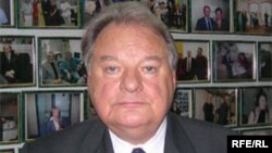 Геннадій Удовенко, фото 2007 року