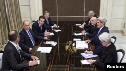 Джон Керри һәм Владимир Путинның очрашуы