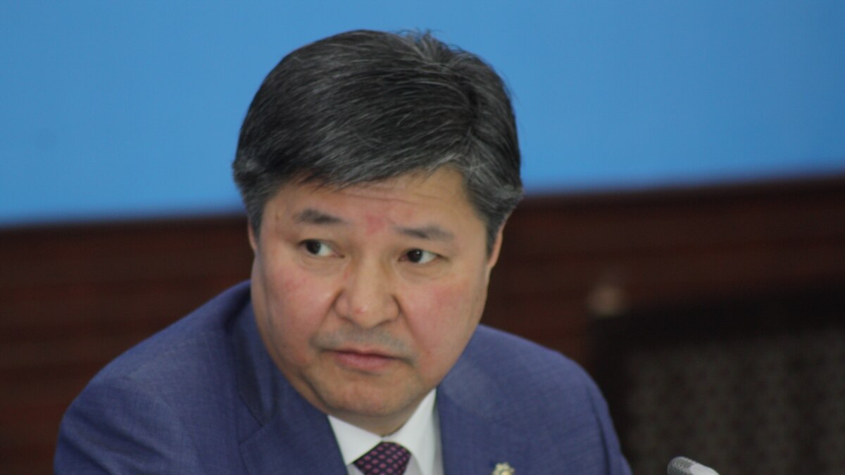 Асанов предлагает ограничить сроки работы председателей судов