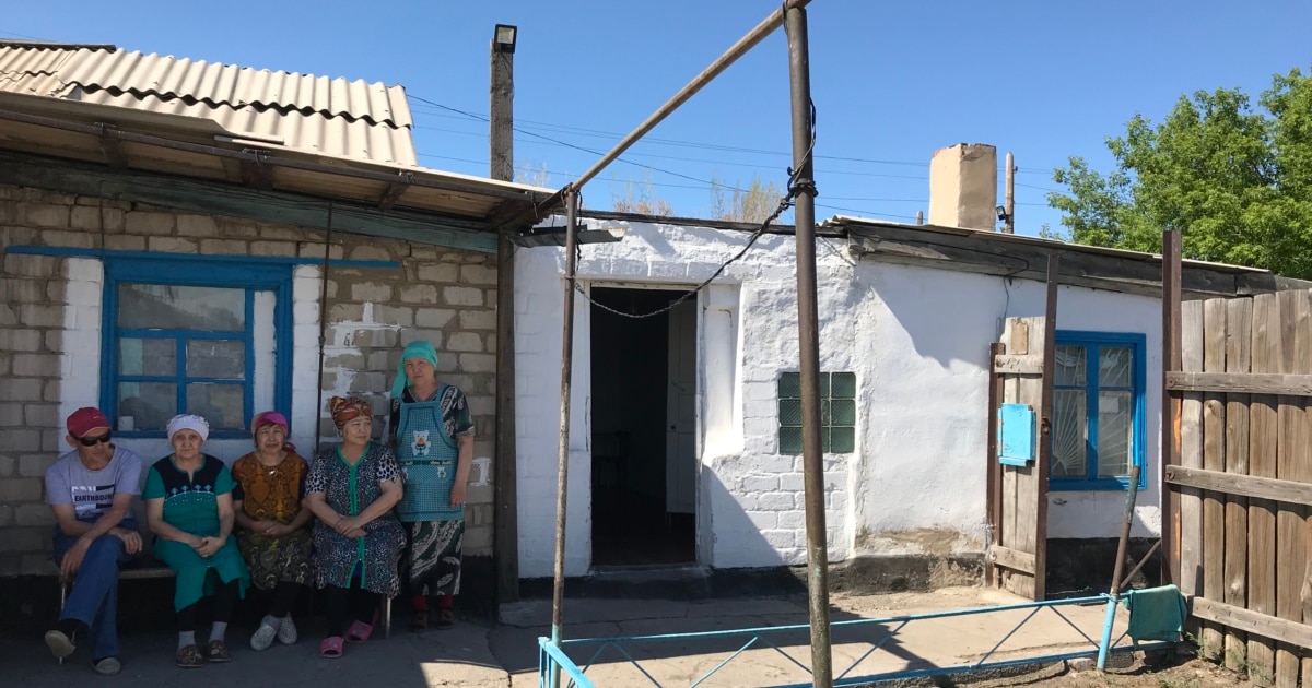 Плейбой эротикасы Памела Андерсон қызға арналған қыз