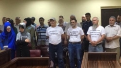 Родственники фигурантов симферопольского «дела Хизб ут-Тахрир» во время вынесения приговора