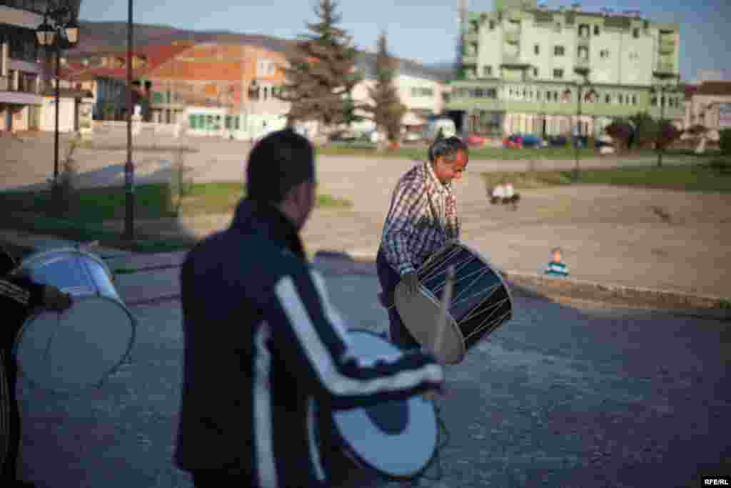 The Drummers Of Macedonia's Semka Band #10