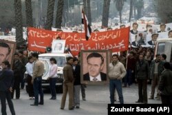 راهپیمایی حامیان حافظ اسد در دمشق پس از همه‌پرسی ۱۹۸۵