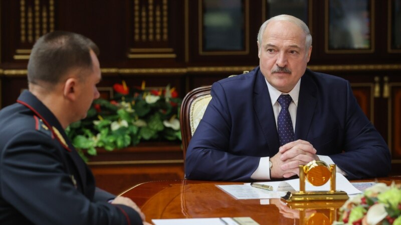 Лукашенко Кыргызстандагыдай элдик кошуундарга муктаждык тууралуу айтты
