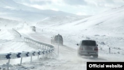 Ձյունածածկ ավտոճանապարհ Հայաստանում, արխիվ