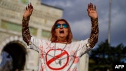 Учасниця акції протесту на підтримку іранських жінок у Стамбулі, 2022 рік