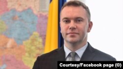 Ambasadorul Oleksandr Bankov spune că de vină pentru neînțelegerile create de discursul președintelui Zelenski este traducerea în limba engleză de pe pagina președinției ucrainene