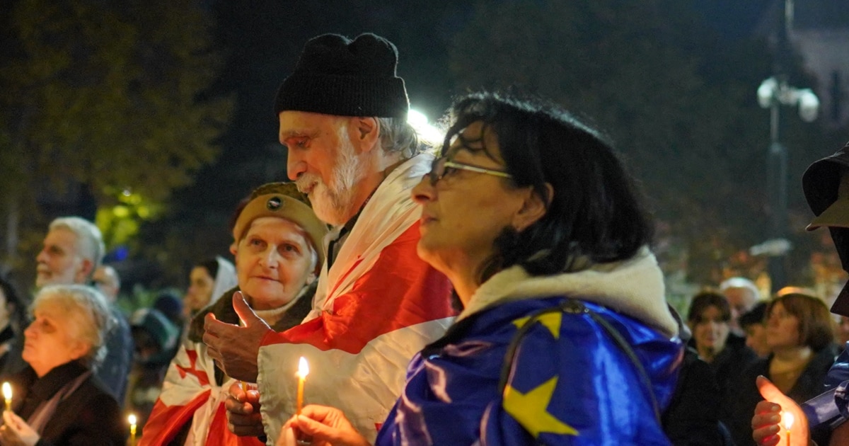ახალი კანონის გამო პოლიციას აცნობეს, რომ პარლამენტთან, ტროტუარზე აქცია გაიმართება