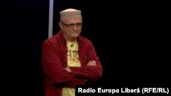 „Tu vei sta și vei aștepta în anticamera primarului cât vom decide noi.”