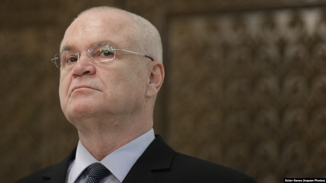 Eugen Nicolicea, fost deputat PSD și la un momentat dat un nume vehiculat ca ministru al Justiției, spune că aproximativ 700 de foşti parlamentari sunt beneficiari de venituri speciale.