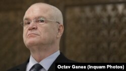 Eugen Nicolicea, fost deputat PSD și la un momentat dat un nume vehiculat ca ministru al Justiției, spune că aproximativ 700 de foşti parlamentari sunt beneficiari de venituri speciale.