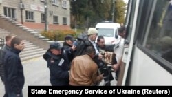 Adatdan daşary gulluklar Çernihiw regionynyň Družba posýologynyň ilatyny ewakuasiýa edýärler, 9-njy oktýabr, 2018
