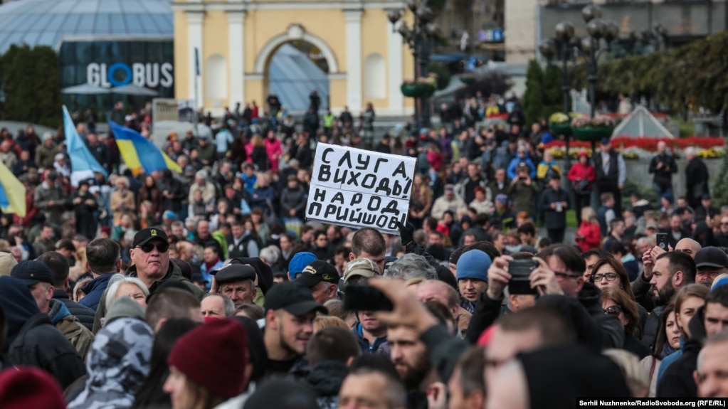 Ð¢ÑÐ¸ÑÑÐ¾ÑÐ¾Ð½Ð½Ñ ÐºÐ¾Ð½ÑÐ°ÐºÑÐ½Ð° Ð³ÑÑÐ¿Ð° Ð² ÑÑÐ¾Ð»Ð¸ÑÑ ÐÑÐ»Ð¾ÑÑÑÑ ÐÑÐ½ÑÑÐºÑ 1 Ð¶Ð¾Ð²ÑÐ½Ñ ÑÐ·Ð³Ð¾Ð´Ð¸Ð»Ð° Ð¹ Ð¿ÑÐ´Ð¿Ð¸ÑÐ°Ð»Ð° Ð´Ð¾ÐºÑÐ¼ÐµÐ½Ñ, ÑÐ¾ ÑÐ¾Ð·Ð²Ð¸Ð²Ð°Ñ ÑÐ°Ðº Ð·Ð²Ð°Ð½Ñ &laquo;ÑÐ¾ÑÐ¼ÑÐ»Ñ Ð¨ÑÐ°Ð¹Ð½Ð¼Ð°ÑÑÐ°&raquo;. ÐÐ¾ÐºÑÐ¼ÐµÐ½Ñ Ð¿ÐµÑÐµÐ´Ð±Ð°ÑÐ°Ñ Ð·Ð°Ð¿ÑÐ¾Ð²Ð°Ð´Ð¶ÐµÐ½Ð½Ñ Ð·Ð°ÐºÐ¾Ð½Ñ Ð¿ÑÐ¾ &laquo;Ð¾ÑÐ¾Ð±Ð»Ð¸Ð²Ð¸Ð¹ ÑÑÐ°ÑÑÑ&raquo; Ð¾ÐºÑÐ¿Ð¾Ð²Ð°Ð½Ð¾Ñ ÑÐ°ÑÑÐ¸Ð½Ð¸ ÐÐ¾Ð½Ð±Ð°ÑÑ Ð¿ÑÑÐ»Ñ Ð¿ÑÐ¾Ð²ÐµÐ´ÐµÐ½Ð½Ñ ÑÐ°Ð¼ Ð¼ÑÑÑÐµÐ²Ð¸Ñ Ð²Ð¸Ð±Ð¾ÑÑÐ², Ð²ÑÐ´Ð¿Ð¾Ð²ÑÐ´Ð½Ð¾ Ð´Ð¾ Ð·Ð°ÐºÐ¾Ð½Ð¾Ð´Ð°Ð²ÑÑÐ²Ð° Ð£ÐºÑÐ°ÑÐ½Ð¸ 