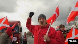 Members of the Nashi youth group led anti-Estonian demonstrations in May 2007. Did they also lead the cyberattacks on the country?