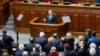 Tusk la Kiev: Uniunea Europeană va menține sancțiunile impuse Rusiei ca urmare a anexării Crimeii