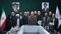 هنوز بیشتر اعضای مجلس ایران به صورت آنلاین در جلسات شرکت می‌کنند