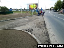 Укладваньне бардзюраў і парадкаваньне зьездаў на вуліцы Скарыны