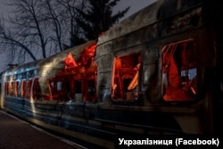 Вагон рейсу Чоп-Барвінкове після російської атаки 27 січня 2026 року. Того дня 6 пасажирів загинули, ще двоє були поранені