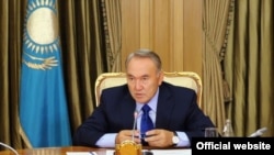 Kazakh President Nursultan Nazarbaev makes his first appearance in Astana on July 21 after his "holiday."