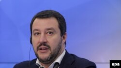 Сальвіні під час візиту до Москви