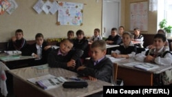 In clasa Galinei Scorțescu la ora de matematică