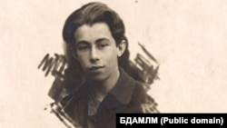 Юлі Таўбін