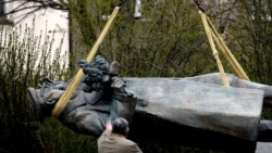 У маршала не было маски. Марк Крутов - о демонтаже памятника Ивану Коневу в Праге