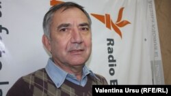 Ion Iovcev, directorul Liceului „Lucian Blaga” în studioul Europei Libere la Chișinău