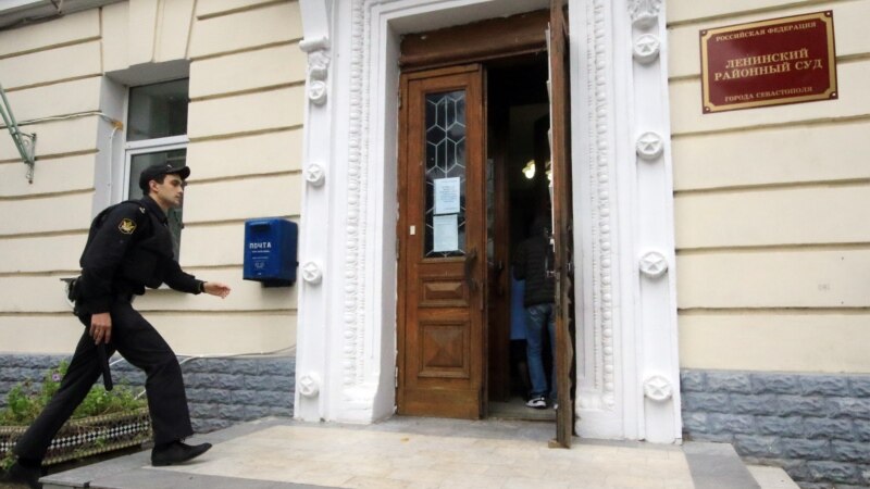 Жителя Севастополя оштрафовали за нападение на чиновника