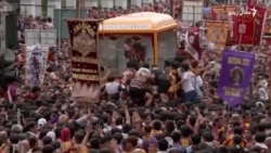 فيليپين کې سلګونه زره کسان د مذهبي جشن لپاره راغونډ شوي
