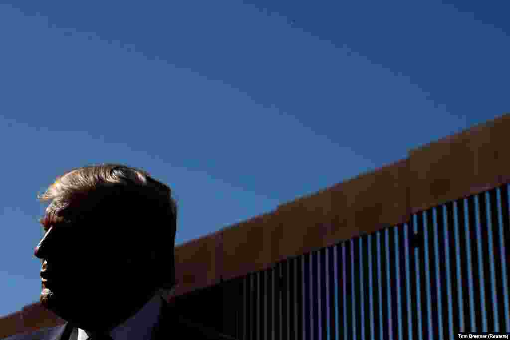 U.S. President Donald Trump visits the U.S.-Mexico Border in Otay Mesa, California, on September 18. (Reuters/Tom Brenner)